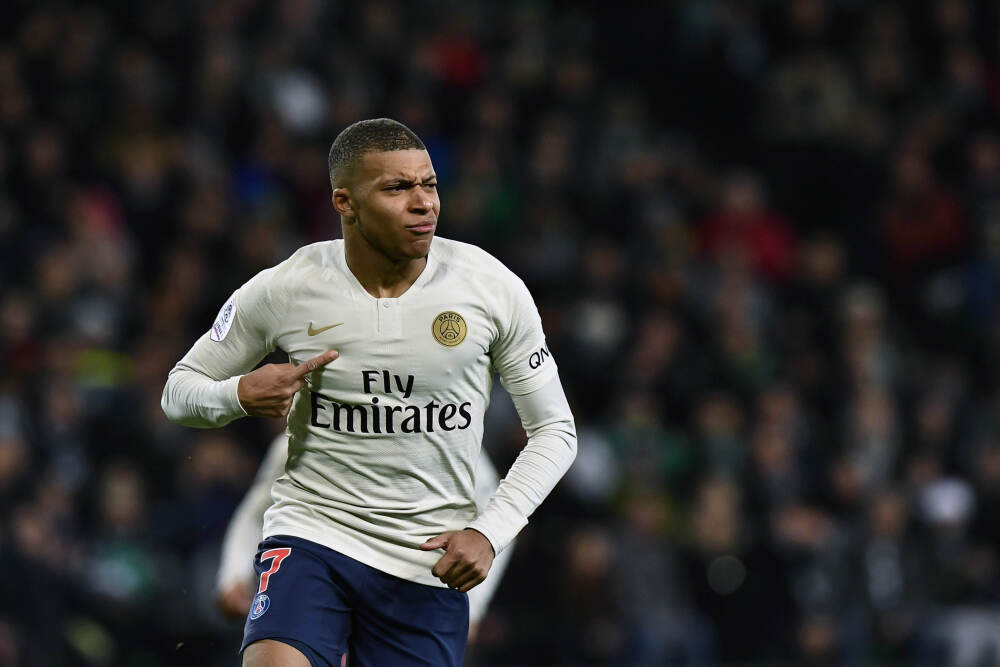 “新的战场上，我们必须英勇胜利”